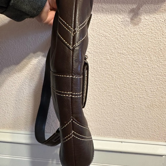 Vintage Coach Soho Flap Chocolate Brown Leather Shoulder Bag w Silver Hardware - Picture 5 of 16